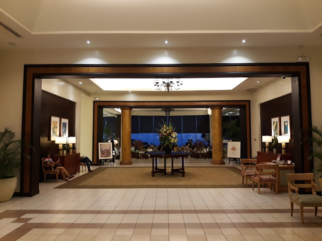 taal vista hotel lobby