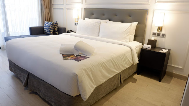 danang golden bay hotel deluxe room