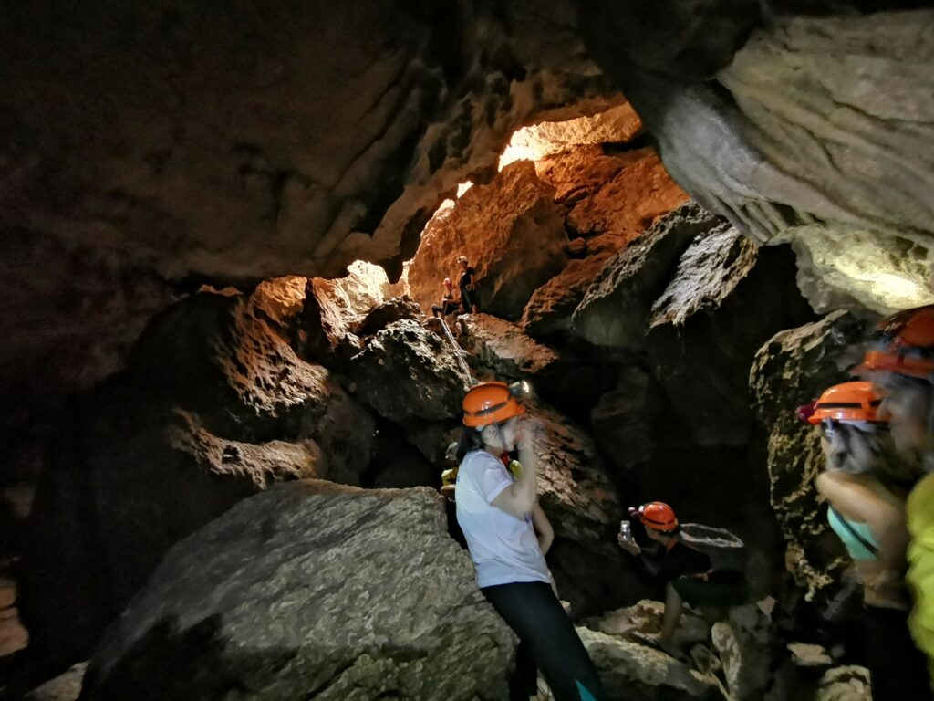 bagumbungan-cave-marinduque