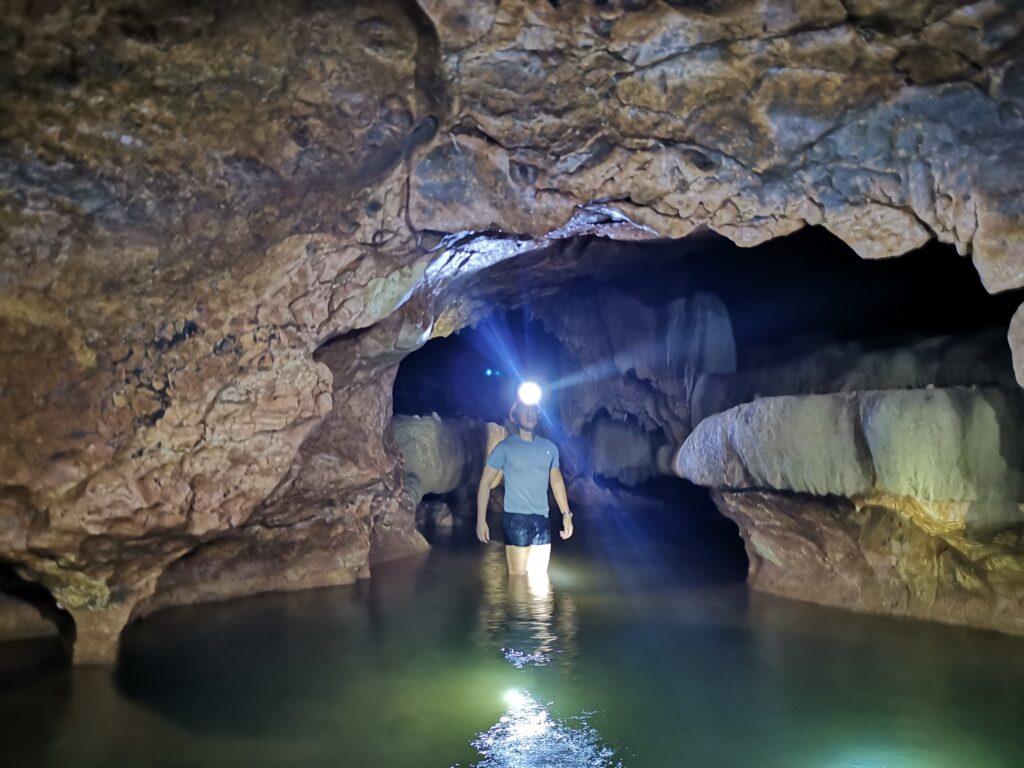 bagumbungan-cave-marinduque