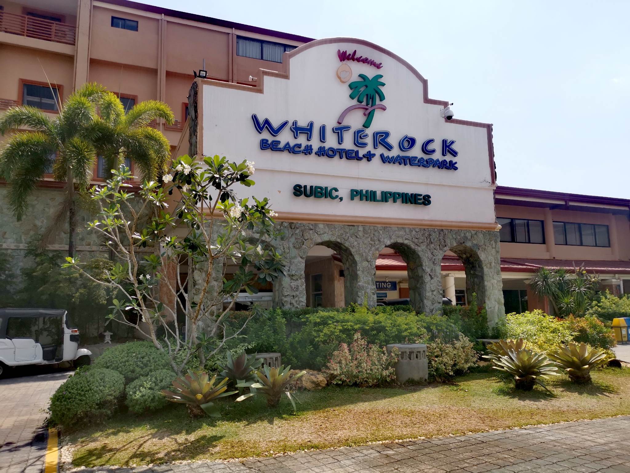 Whiterock Hotel and Beach Resort Subic Zambalez | Review